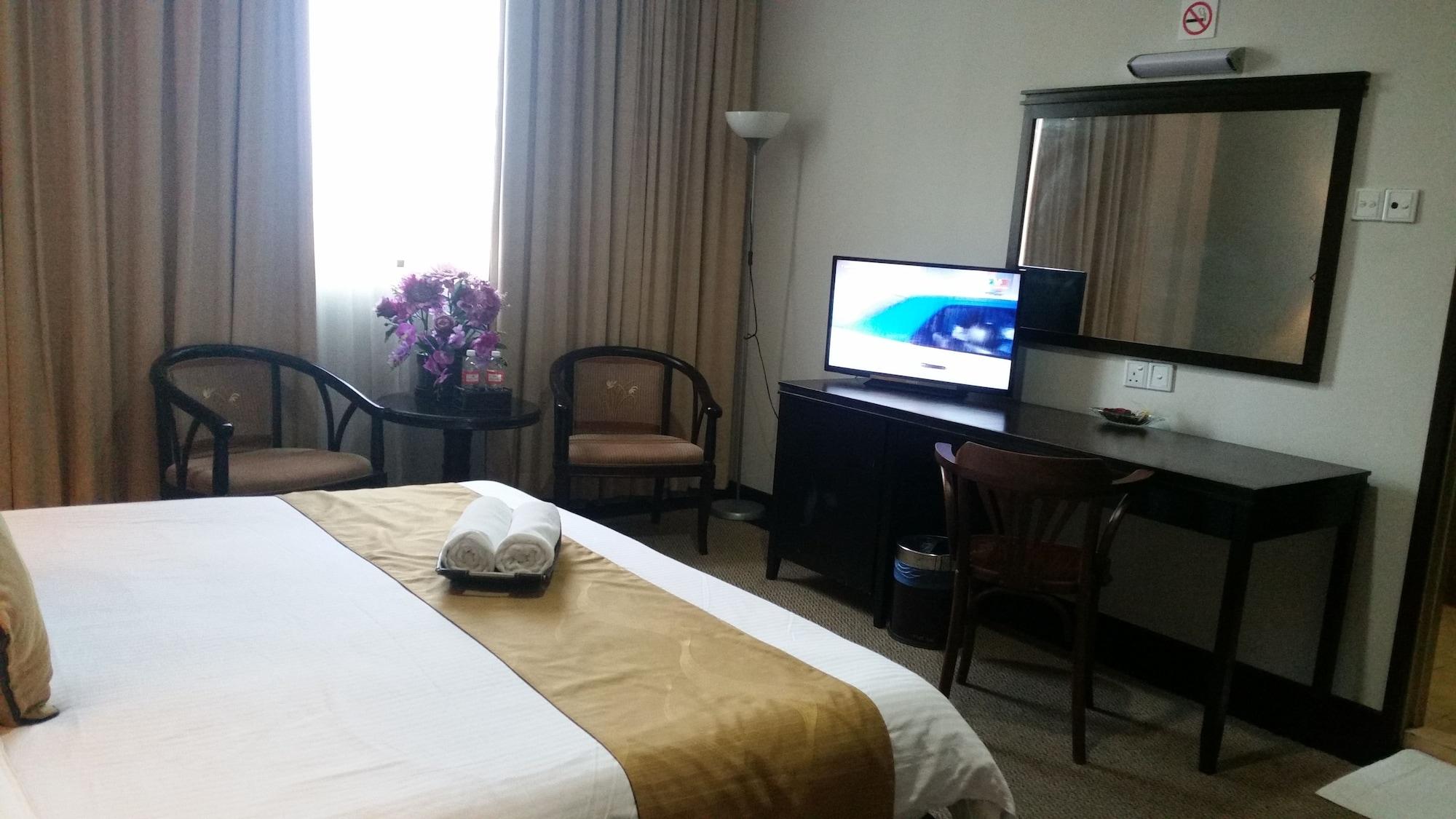 Carlton Hotel Shah Alam Bagian luar foto