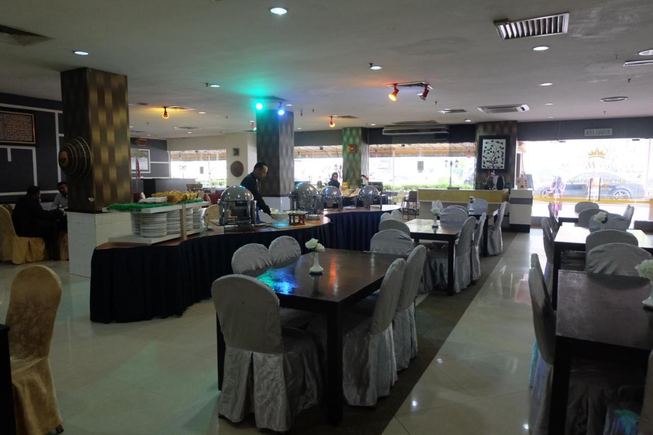 Carlton Hotel Shah Alam Bagian luar foto