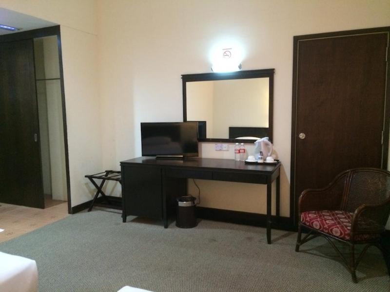 Carlton Hotel Shah Alam Bagian luar foto
